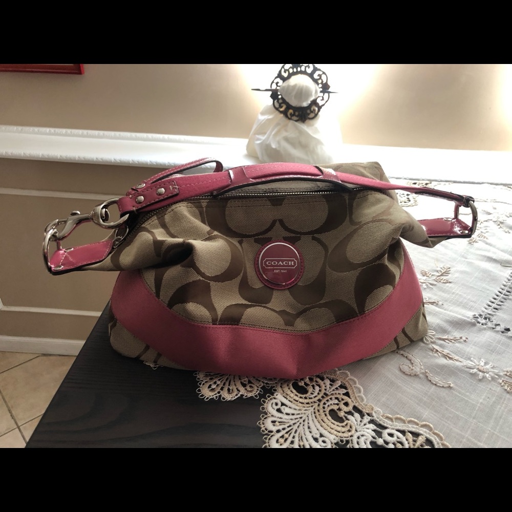 Pink Coach Purse GREAT CONDITION